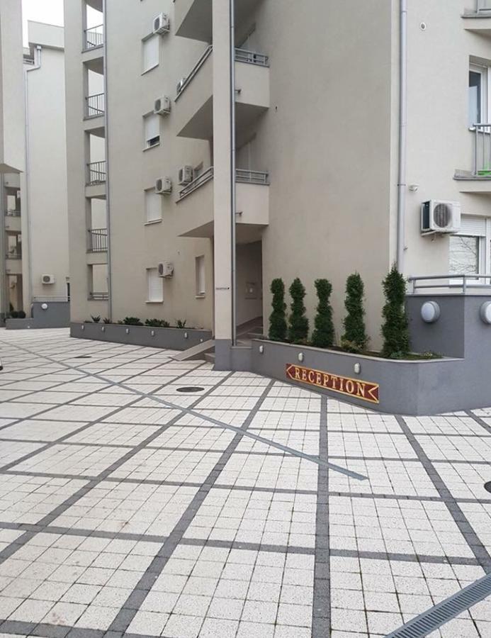 Holiday Wing Apartments ヤゴディナ エクステリア 写真